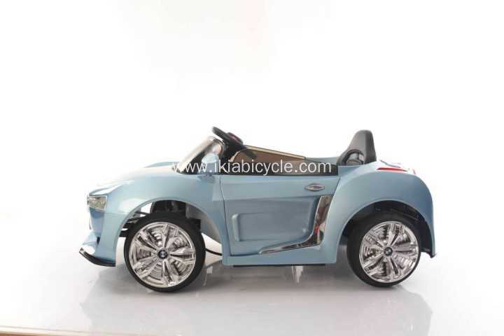 Automobil za djecu od plastične bebe
