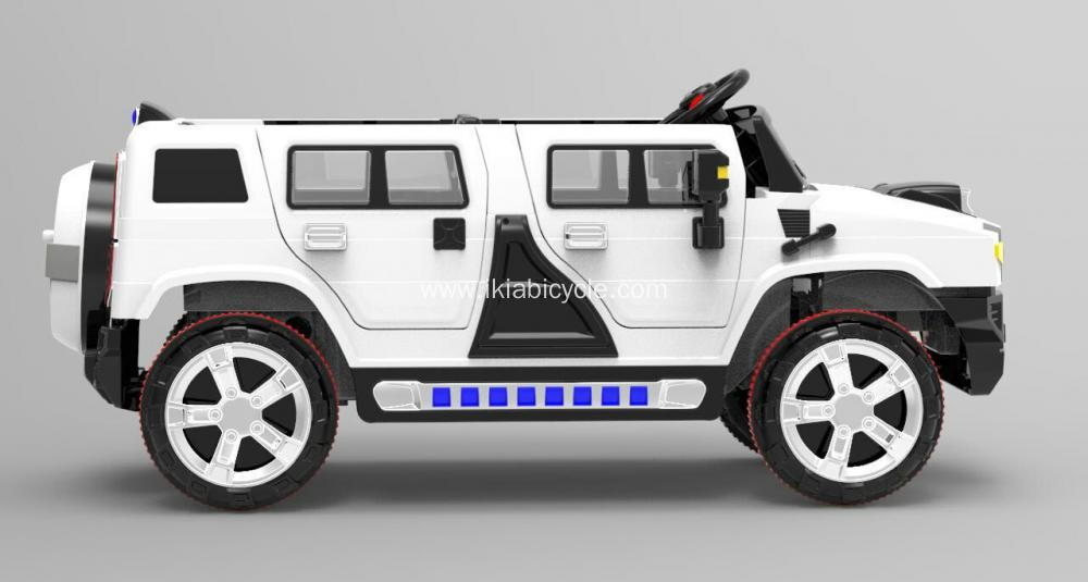 Bijela boja djeca vožnja automobilom